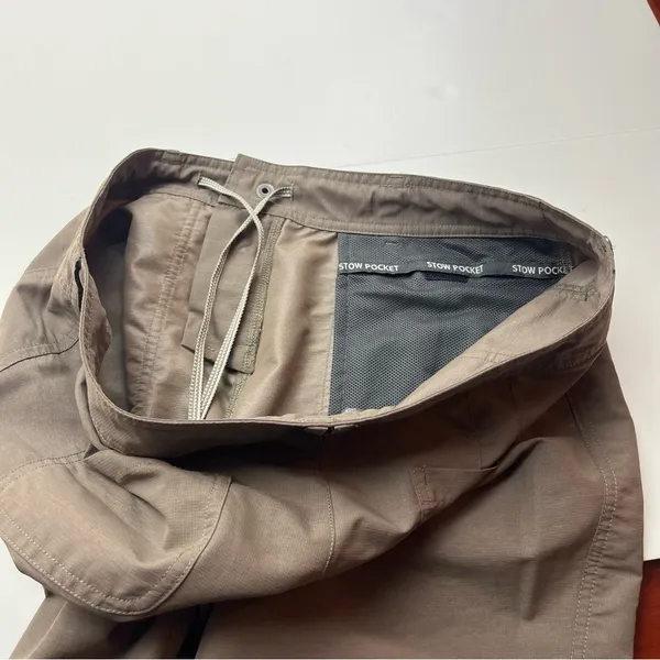 The North Face‎ Nylon Convertible Pant Womens 10 Regular Brown Green Hiking Pant - Image 13