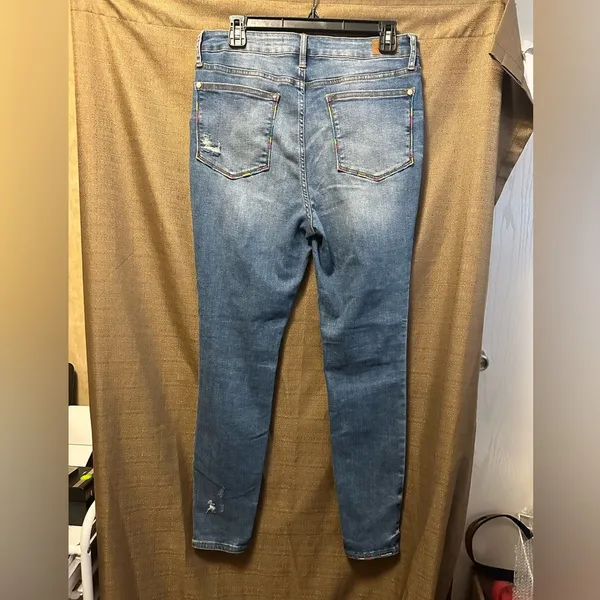 Judy Blue Multicolor Embroidery Pocket High Waist Skinny Jeans Size 11/30 - Image 4
