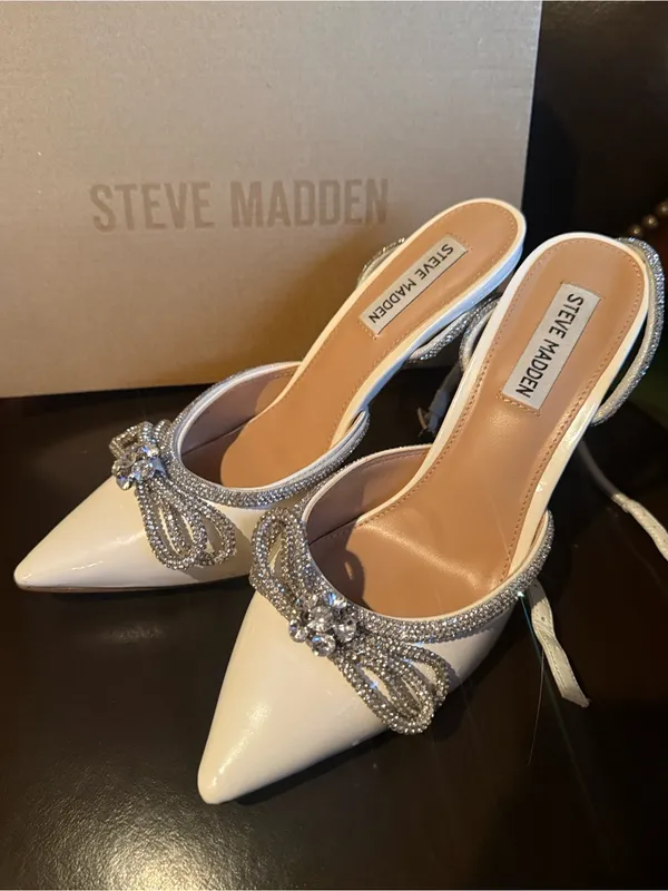 Steve Madden Viable Pump in off-white - Image 4