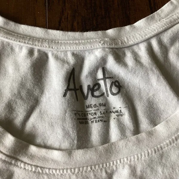 Aveto Women’s Short Sleeve Bodysuit - Image 2