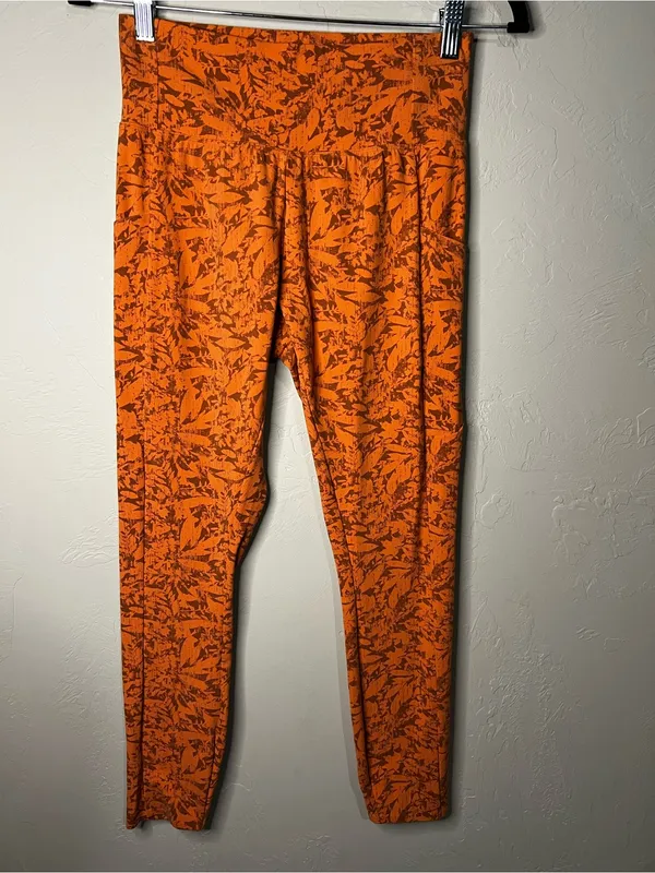 REI Co-Op Take Your Time Orange Brown Leaf So Soft 7/8 Pockets Athletic Leggings - Image 2