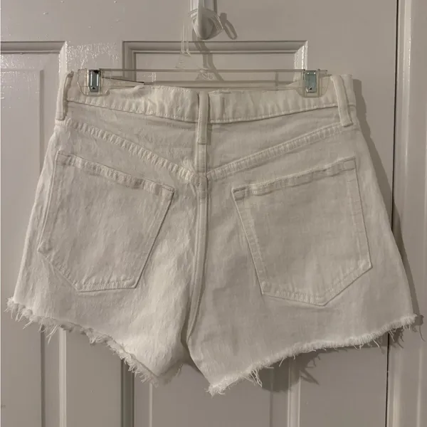 Abercrombie & Fitch High Rise White Mom Shorts - Image 2