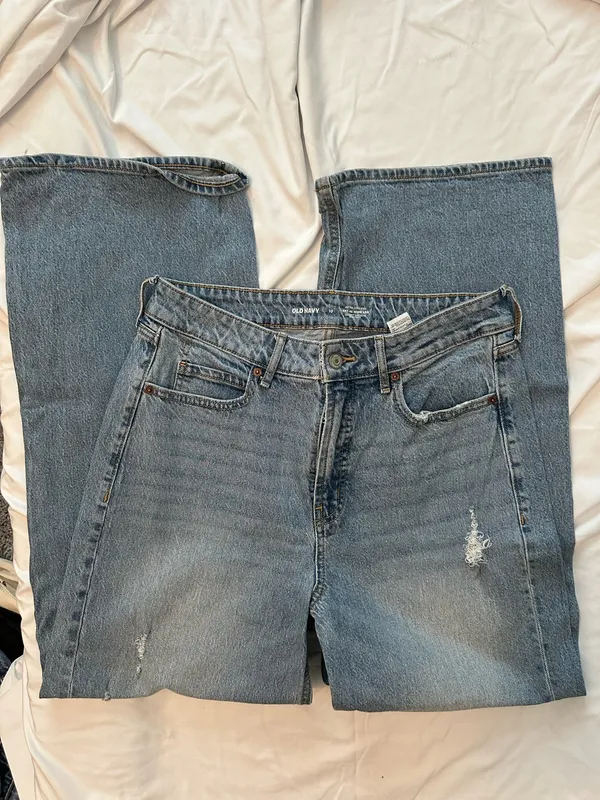 Old Navy Extra High-Rise Sky-Hi Wide-Leg Jeans - Image 3
