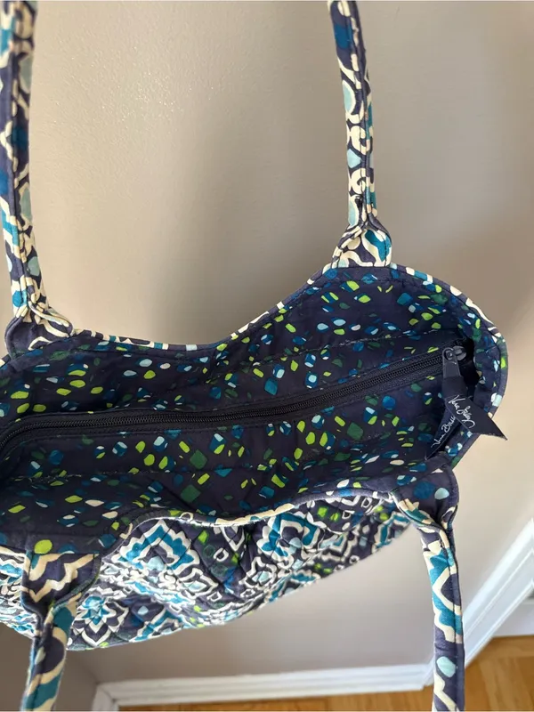 Vera Bradley Quilted Tote in Navy, Teal & White - Image 6