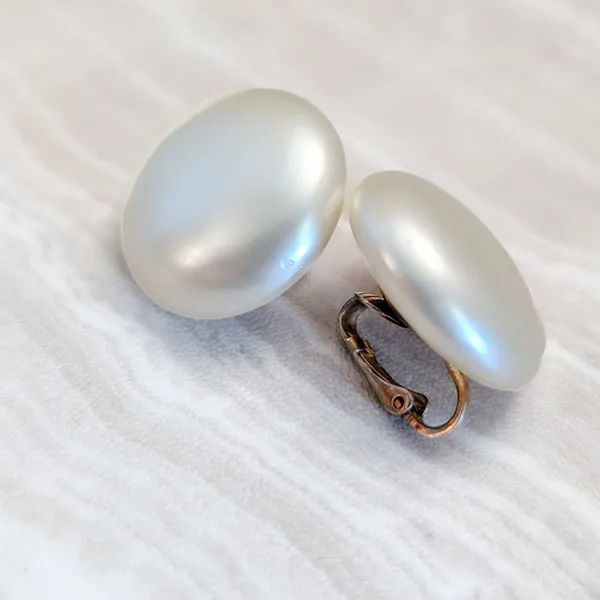 Vintage Clip On Earrings Classic Style Glam Large Faux Pearl Statement - Image 3