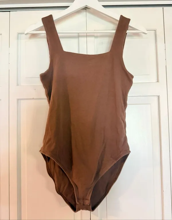 Old Navy brown square neck bodysuit size xs - Image 2