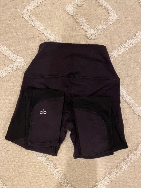 Alo Capri Leggings - Image 4
