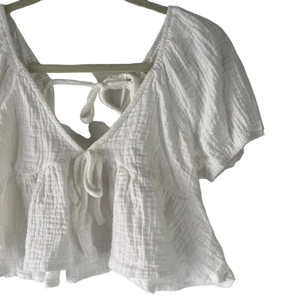 Miami Women's Size Medium White Gauze Cottage Beach Cropped‎ Babydoll Top - Image 2