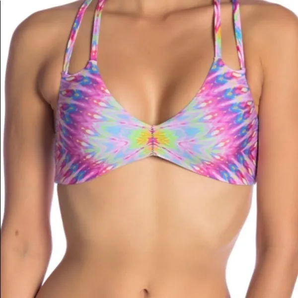 PILYQ Modeea bikini with reversible top. S-top/M-bottom. NWT - Image 10