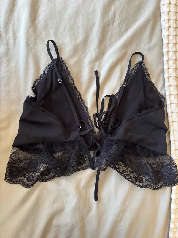 Tiger Mist Crop Top Black - Image 2
