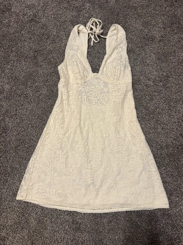 Mod On Trend White lace dress - Image 2