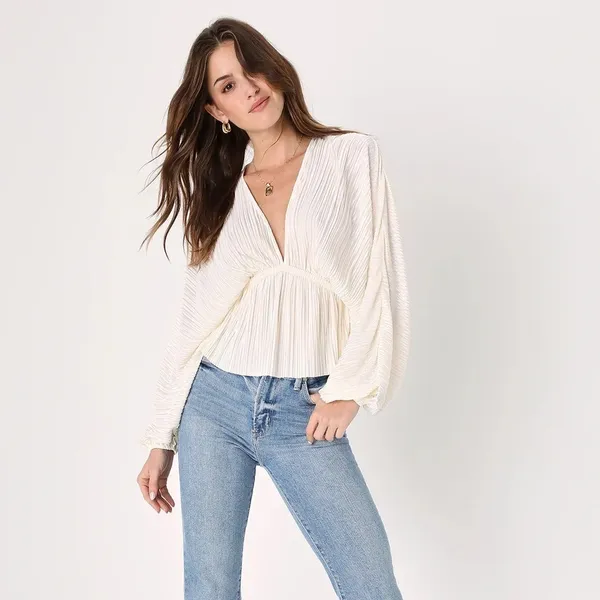 Lulu's Cream Pleated Blouse - Image 4