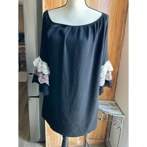 UMGEE USA Women's Large Black Boho Tunic Blouse Crochet Lace Bell Sleeves - Image 2