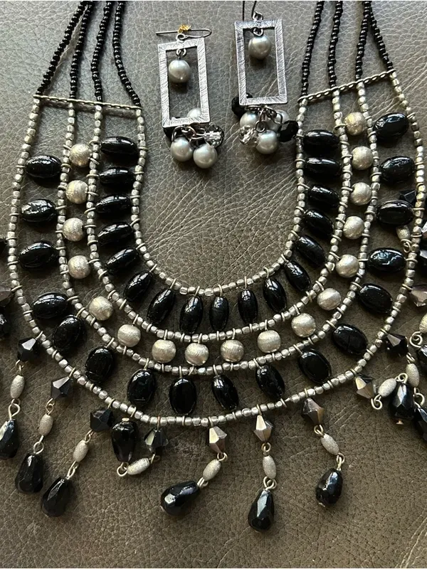 Black Beaded Statement Necklace and Earrings Set - Elegant Women's Jewelry - Image 3