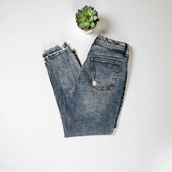 Abercrombie & Fitch Mom Jeans High Rise Distressed Denim‎ Size 30 - Image 3