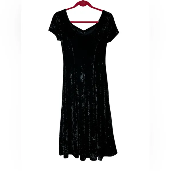St. Michaels Black Velvet Midi Dress WhimsiGoth 90s Grunge Witchy Goth Size 8 - Image 10