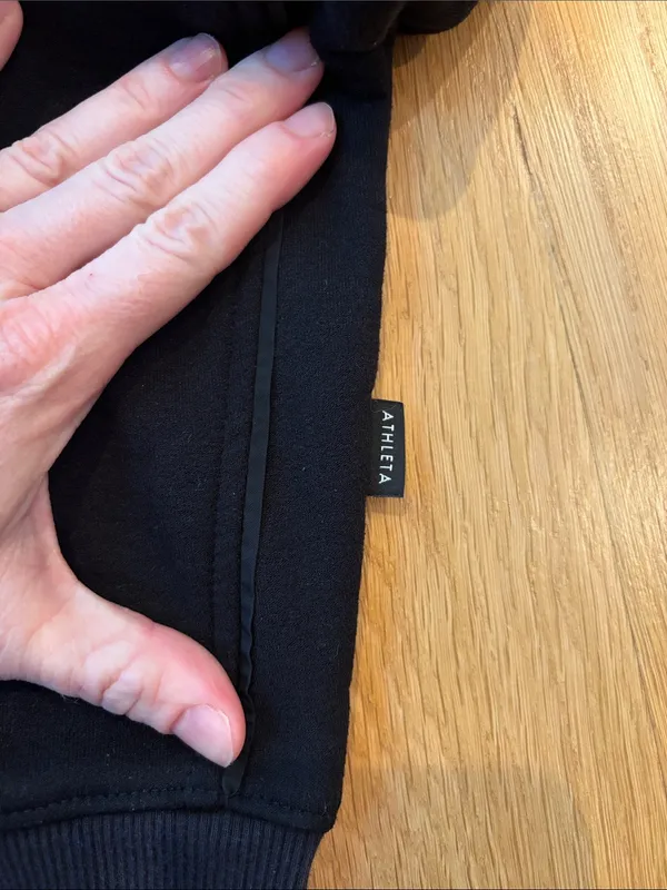 Athleta Jogger Cropped Sweatpants Black Size Small - Image 6