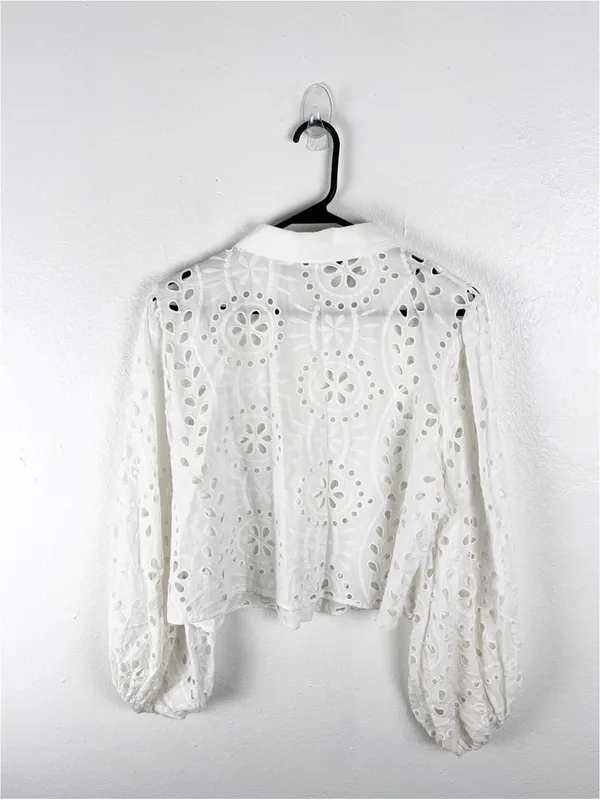 ZARA 100% Cotton White Eyelet Button Long Puff Sleeves Crop Top XL Boho Neutral - Image 2