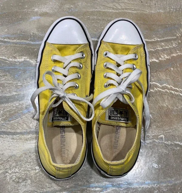 All Star Low Tops Lace Up Yellow Sneakers Women’s 8 (Please Read Description) - Image 9