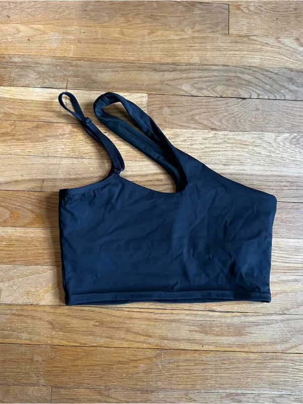 SheIn One shoulder built in bra top - Image 4