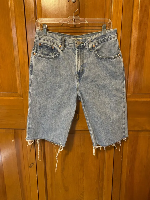 Levi's Low Rise Bermuda Shorts - Image 7