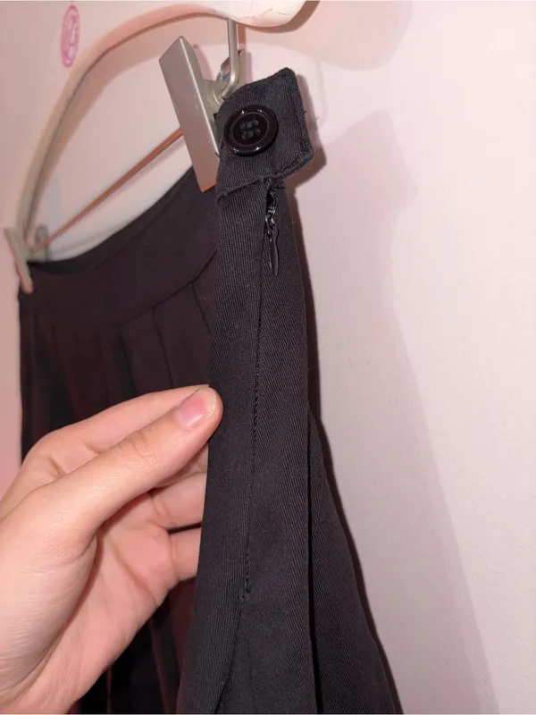 Hesperus Black Pleated Mini Skirt - Image 3