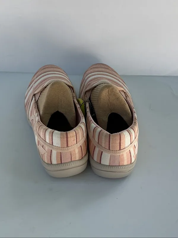 Skechers Slip-On Striped Sneakers in Pink and Cream - Image 5