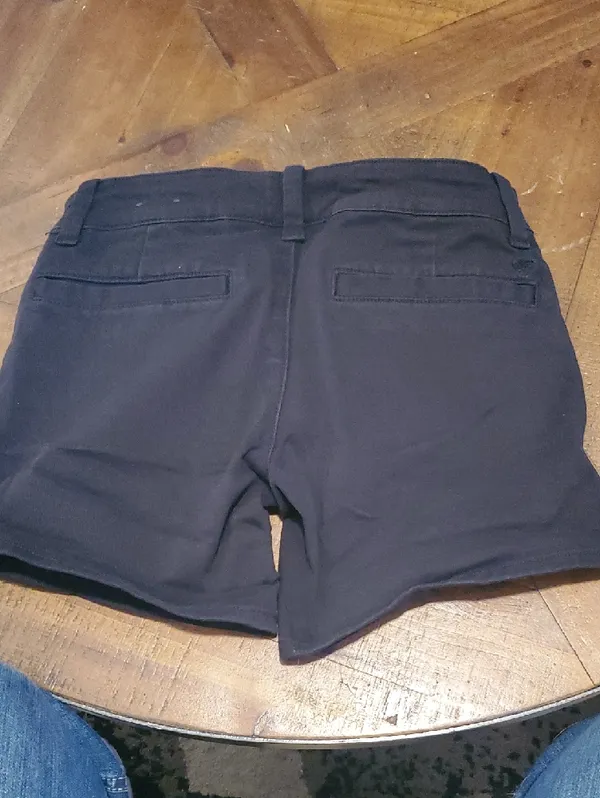 American Eagle Outfitters Black High-Waist Casual Shorts - Image 4