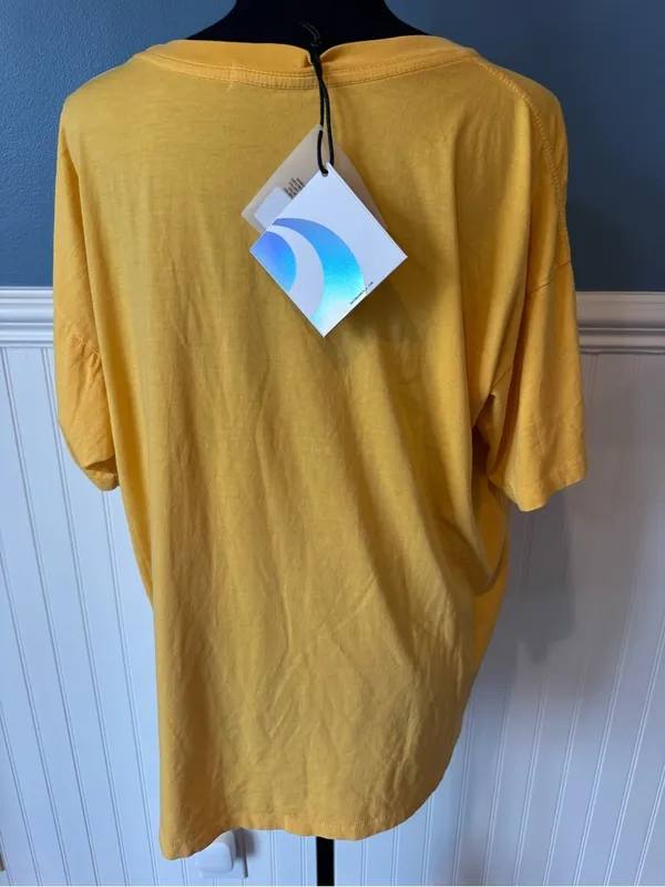 🤠NWT Daydreamer - Who Gives A Buck Tee ~ Size Small oversized Yellow - Image 5