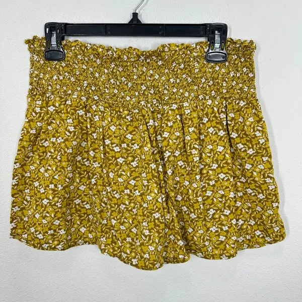 Aerie Smocked Waist Floral Flowy Shorts Women's Size L Mustard Yellow White Boho - Image 7