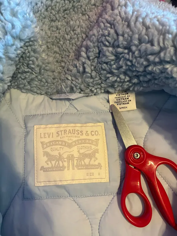 Sherpa Levi’s Jacket - Image 2