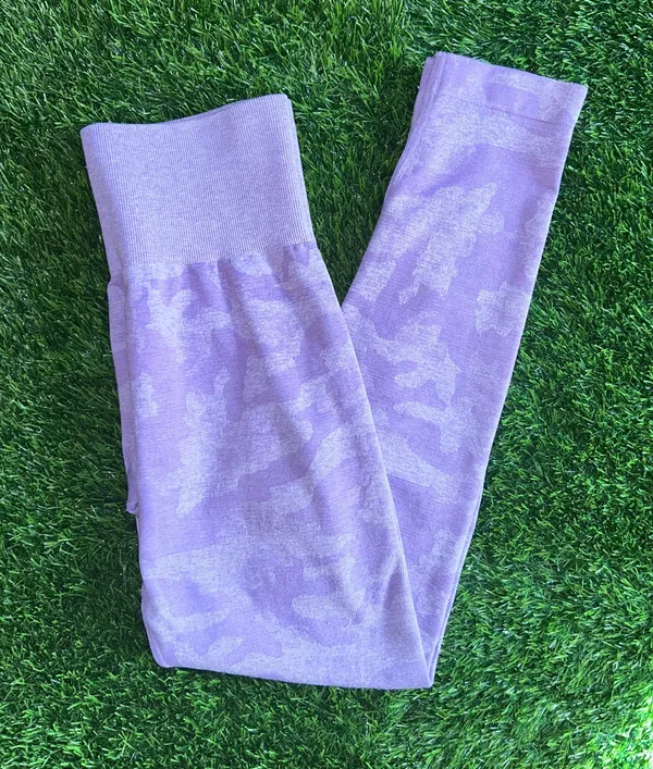 NVGTN Periwinkle Camo Seamless Leggings - Image 3