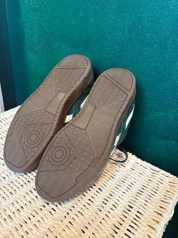 Dark Green Reebok Shoes - Image 8