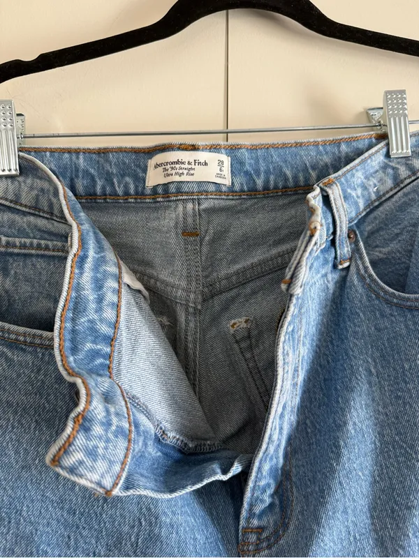 Abercrombie 90s straight ultra high rise - Image 5
