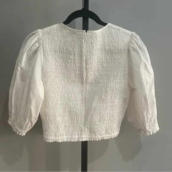 Intermix White Ruched Women's Top Size Large - Image 2