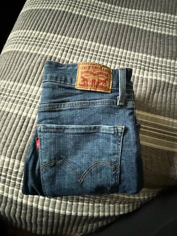 Levi’s Skinny High-Rise 721 Jeans Distressed Blue - Image 4