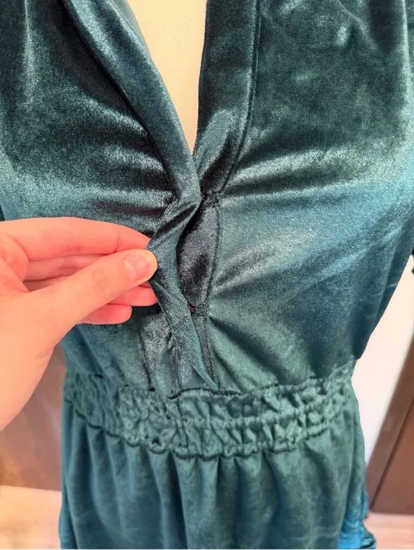 French Connection Dark Green Velvet Tiered Midi Dress - Image 2