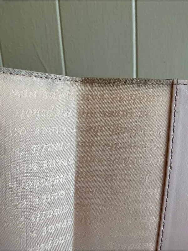 A Rare Vintage Polk A Dot Kate Spade Out Of Stick Passport Holder ID Wallet - Image 4
