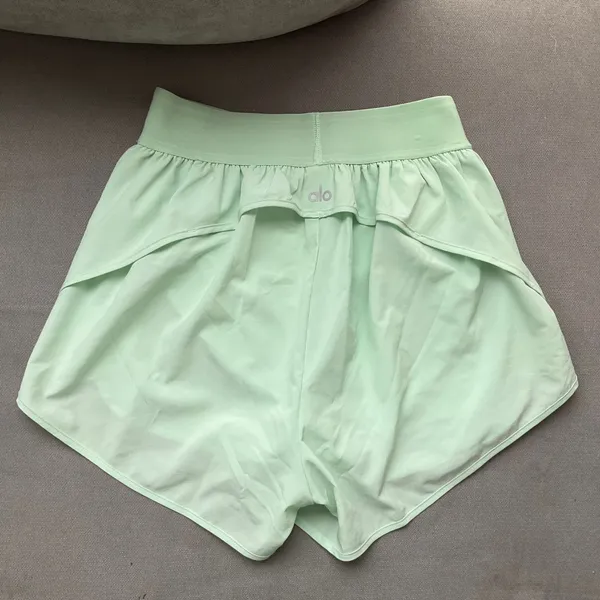 Alo Yoga Match Point Short Spearmint S - Image 7