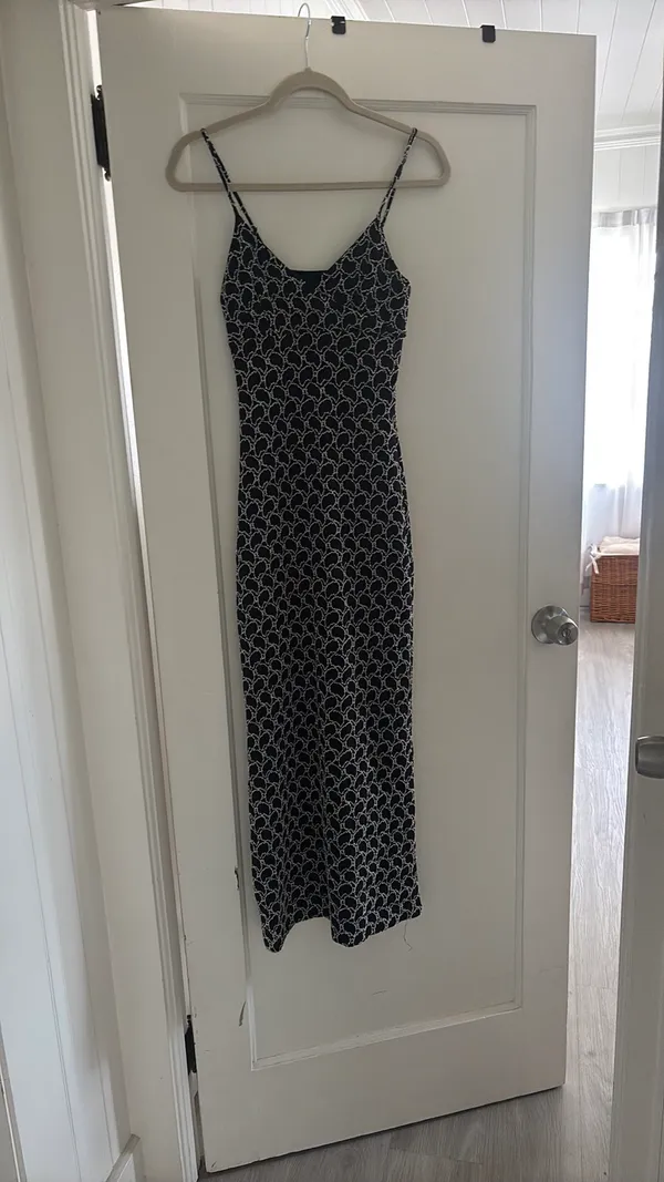 Black And White Textured Vintage Dress - Image 2