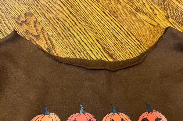 SheIn Halloween Sweatshirt womens medium - Image 3