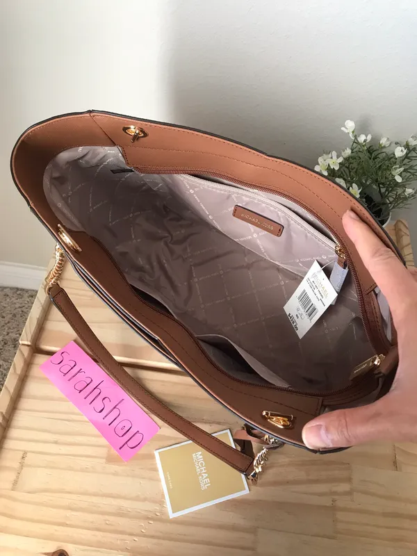 Michael Kors Purse - Image 7