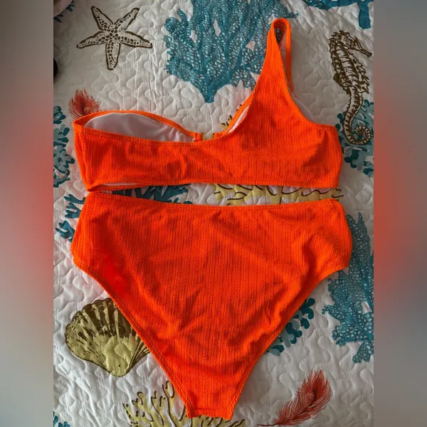 Vibrant Orange Bikini - Image 3