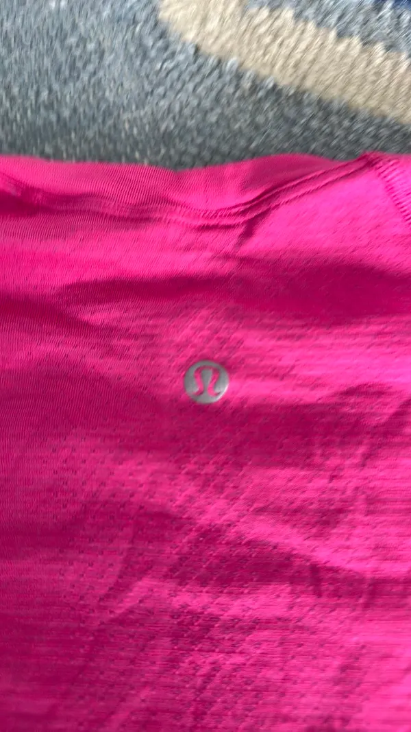 Lululemon Swiftly Tech Short Sleeve - Image 3