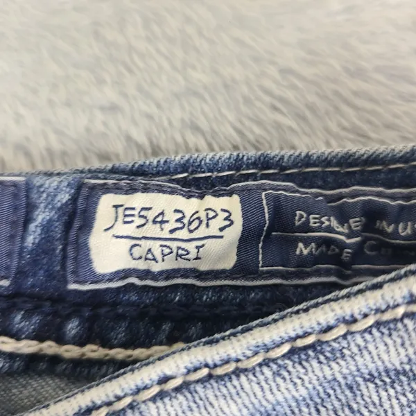 MISS ME Capri Jeans Angel Wings Embellished‎ Size 31 JE5436P3 Western Cropped - Image 3