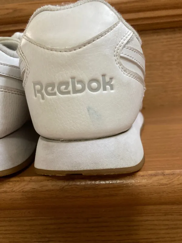 Reebok Classic White 90s Style Casual Shoes with Tan Bottoms - Image 10