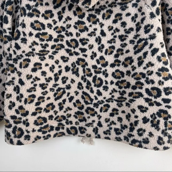 American Eagle Outfitters Animal Print Leopard Sherpa Fleece Hoodie Sweatshirt - Image 8