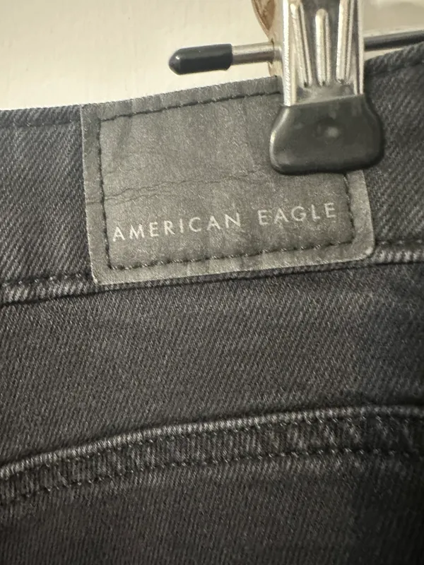 American Eagle Outfitters Moms Jeans - Image 4