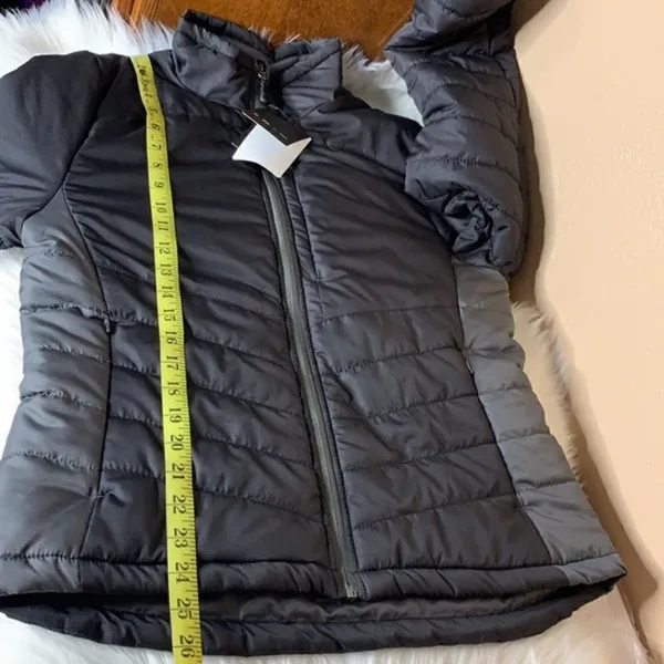 Fossa Women’s Black Puffer Jacket Size Medium - Image 8