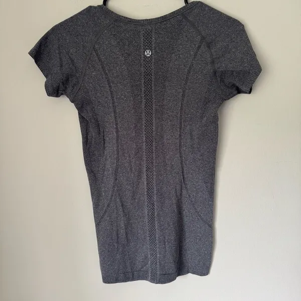Lululemon Gray Swiftly Tee - Image 2
